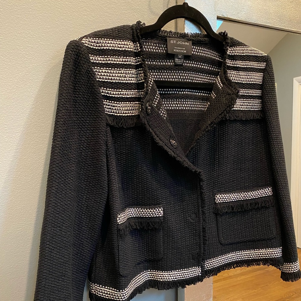 Gorgeous St. John knit cardigan jacket in black and silver